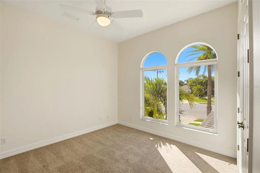 8417 Lone Eagle Way Sarasota FL 34241