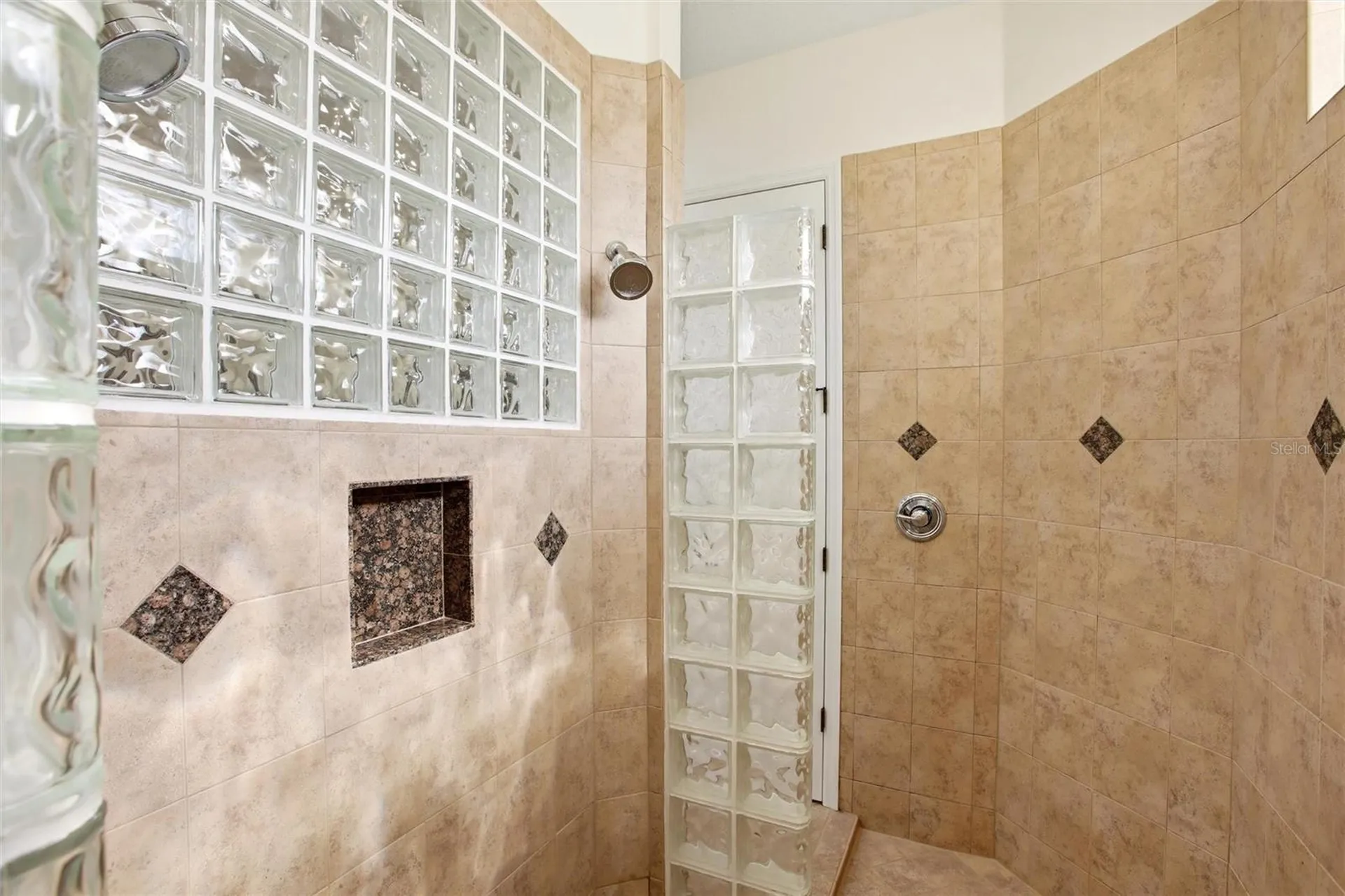 8417 Lone Eagle Way Sarasota FL 34241