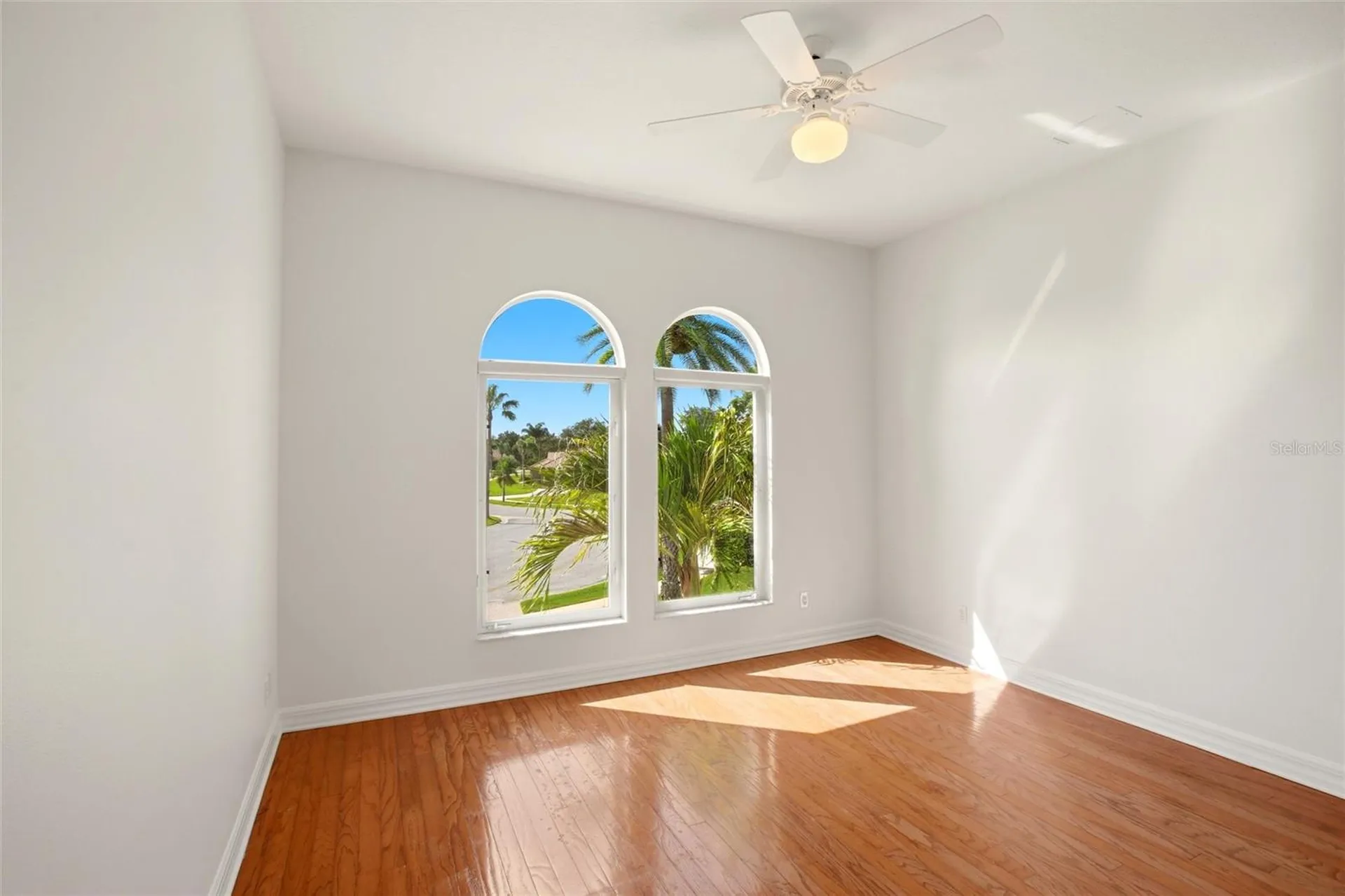 8417 Lone Eagle Way Sarasota FL 34241