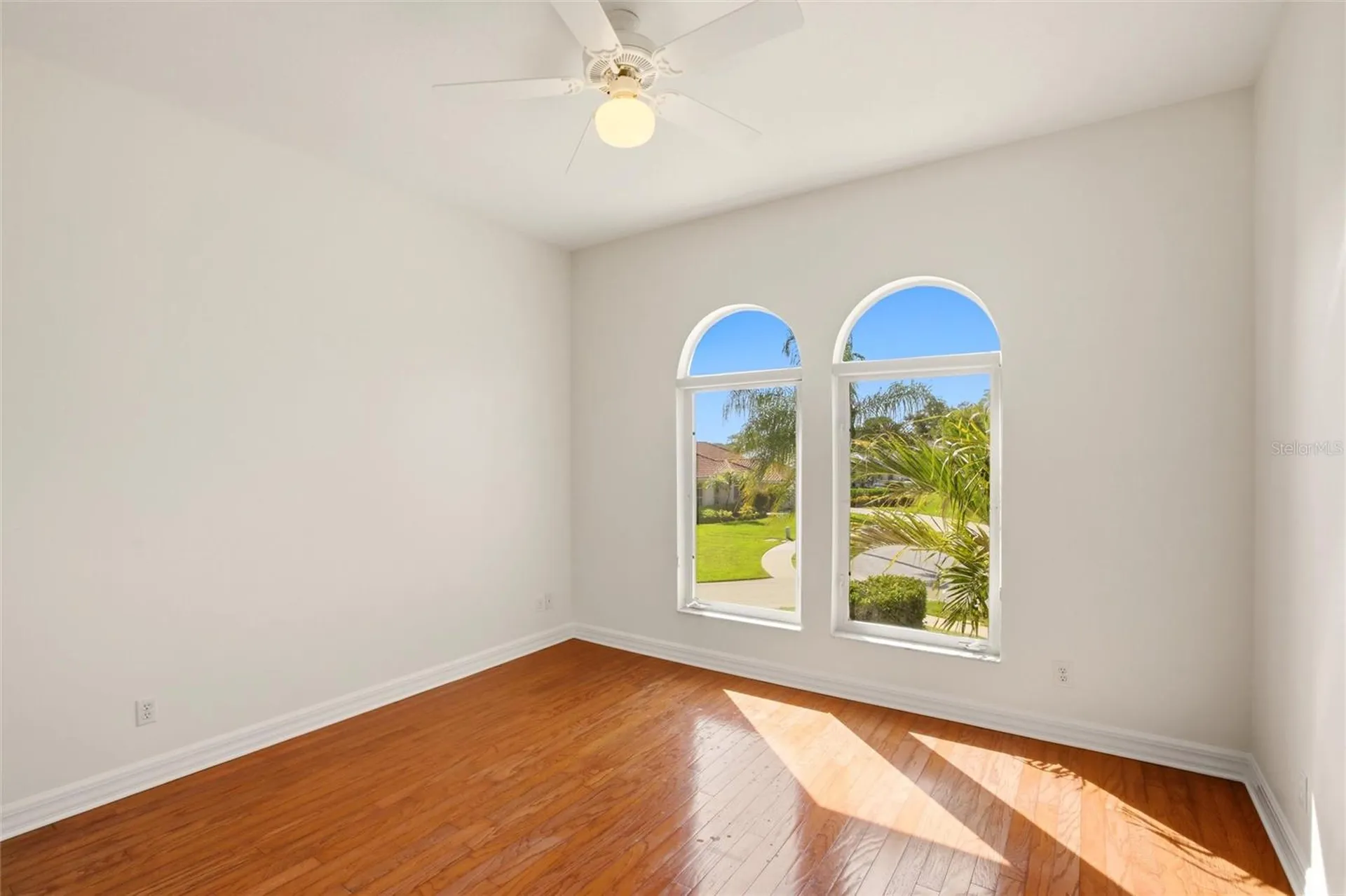 8417 Lone Eagle Way Sarasota FL 34241