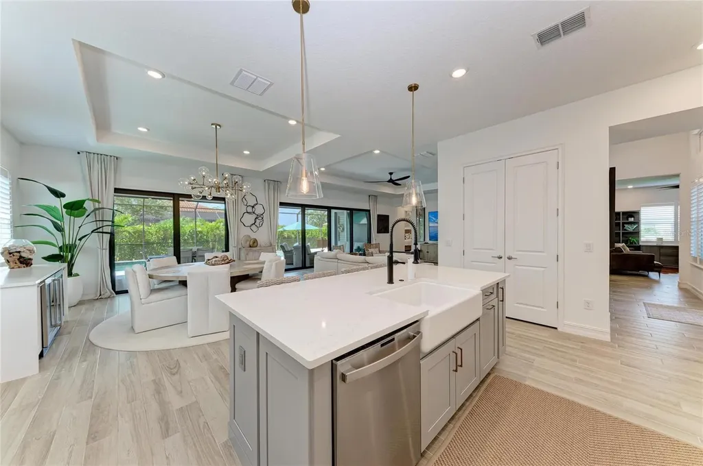 1814 5th St E Palmetto FL 34221