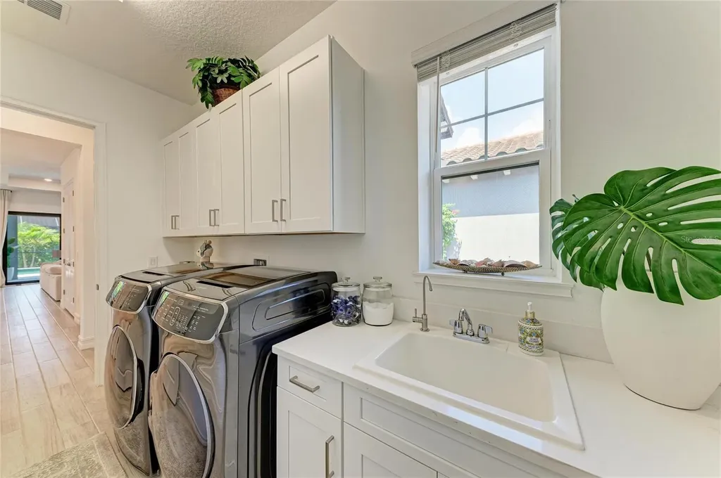 1814 5th St E Palmetto FL 34221