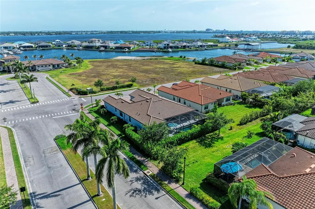 1814 5th St E Palmetto FL 34221