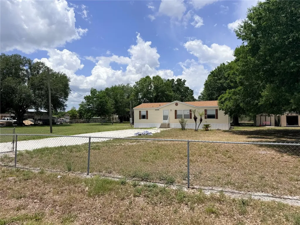 33 Ridge Road Frostproof FL 33843