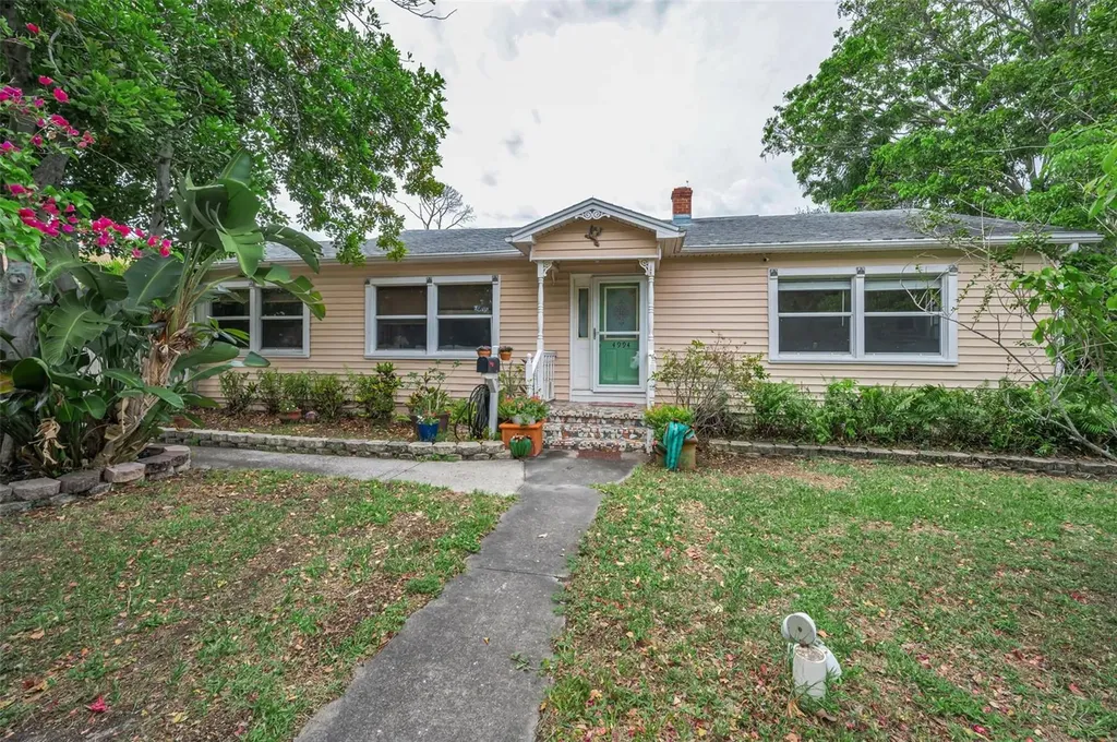 4994 17th Avenue N St Petersburg FL 33710