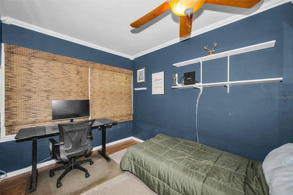 4994 17th Avenue N St Petersburg FL 33710