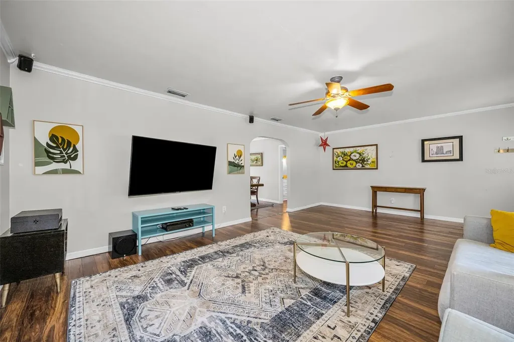 4994 17th Avenue N St Petersburg FL 33710