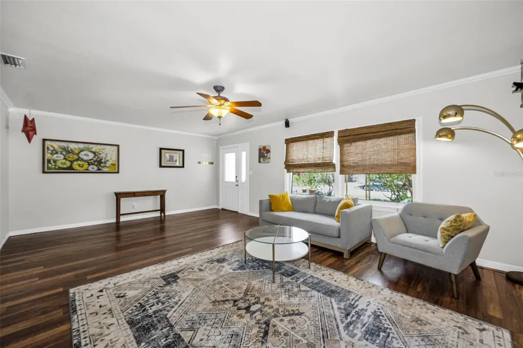 4994 17th Avenue N St Petersburg FL 33710