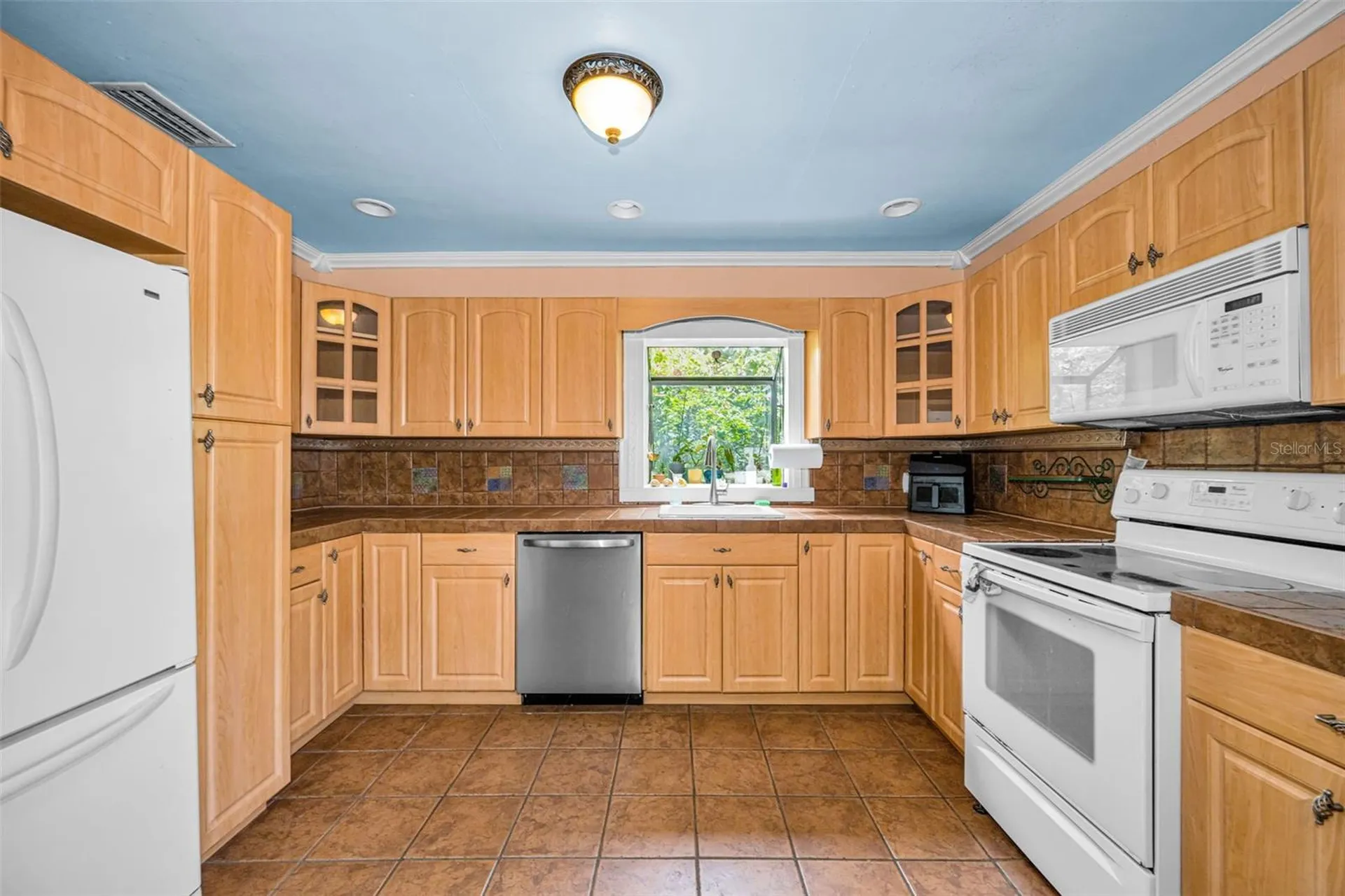4994 17th Avenue N St Petersburg FL 33710