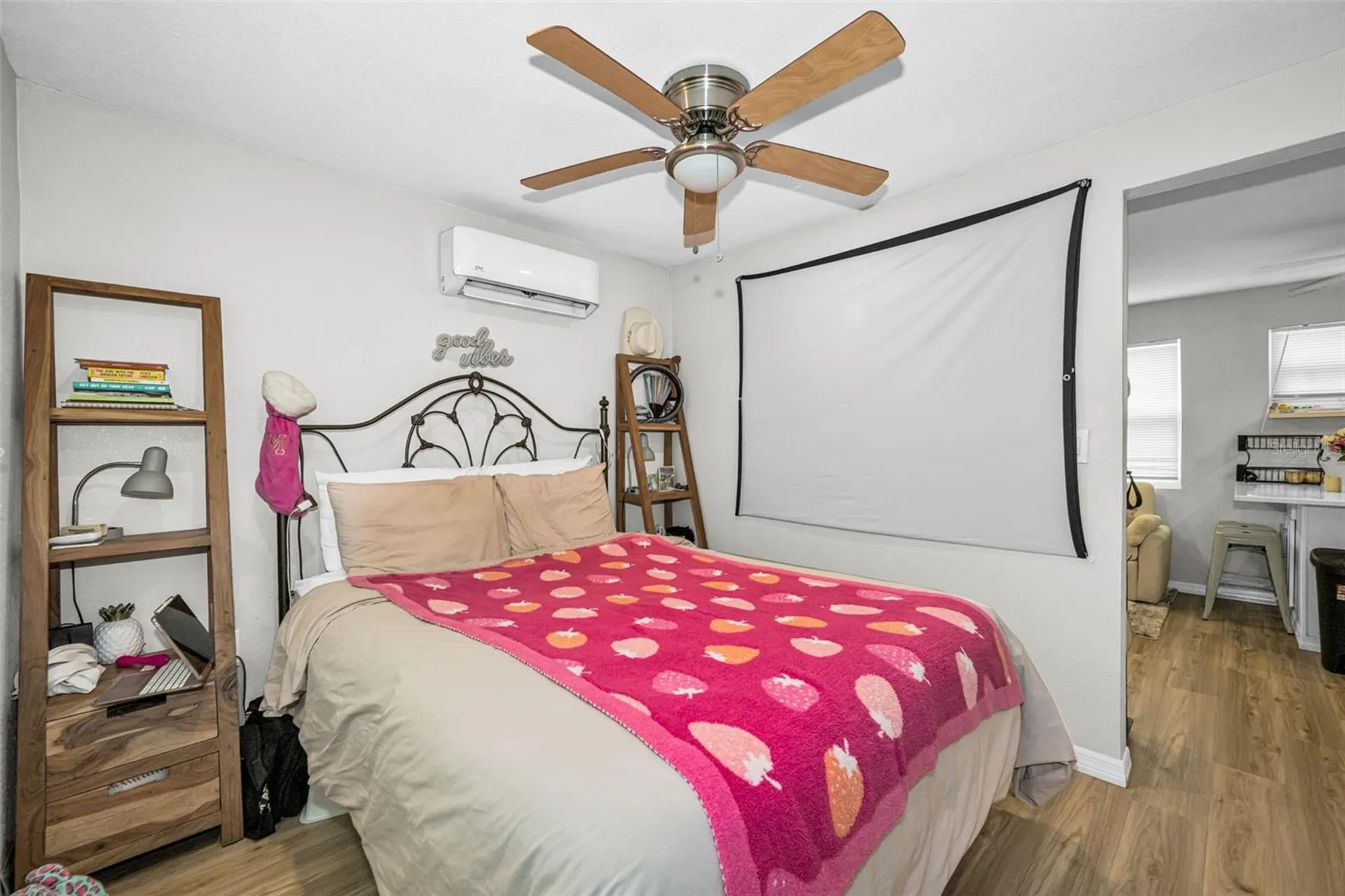 4994 17th Avenue N St Petersburg FL 33710