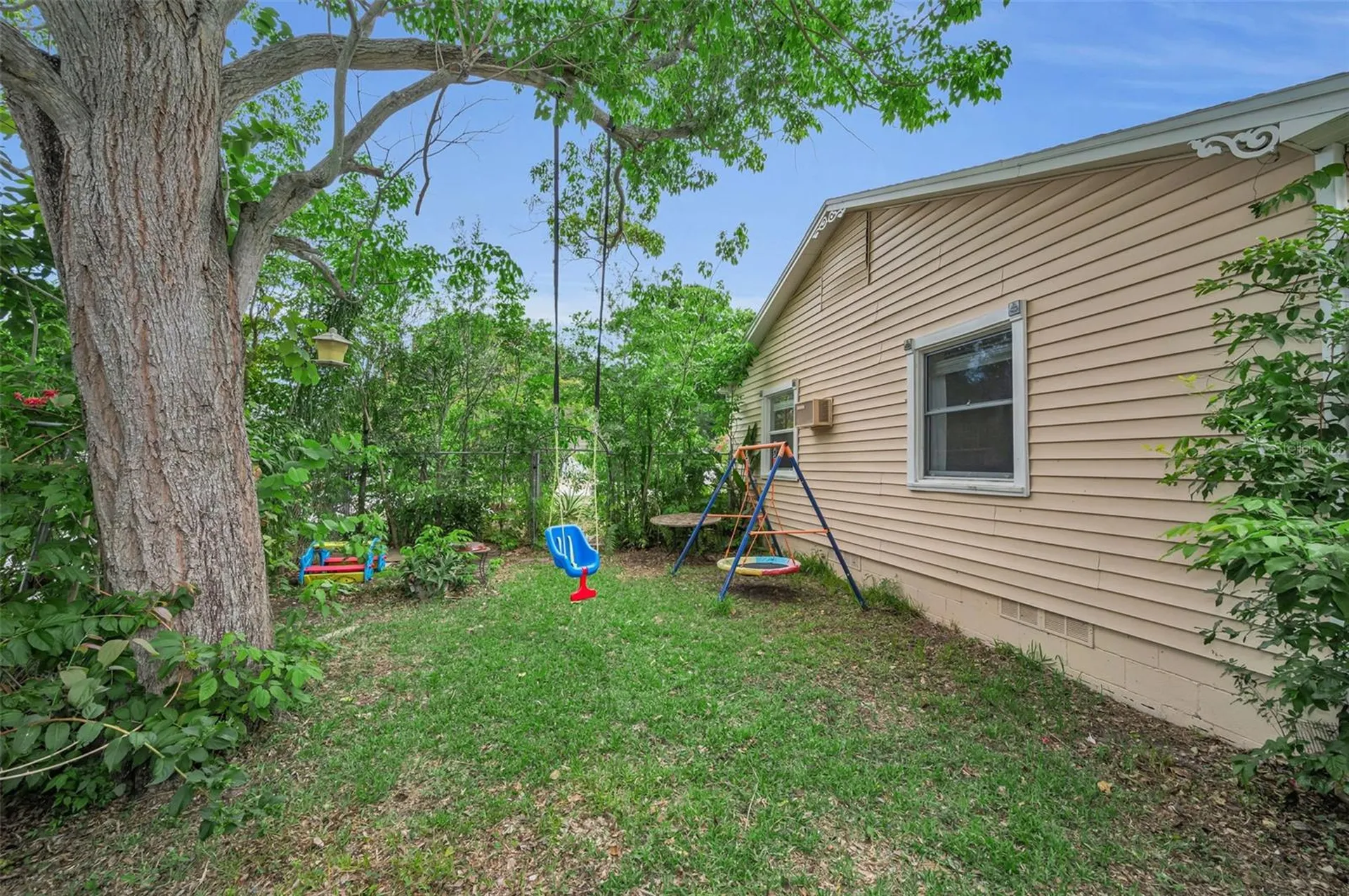 4994 17th Avenue N St Petersburg FL 33710