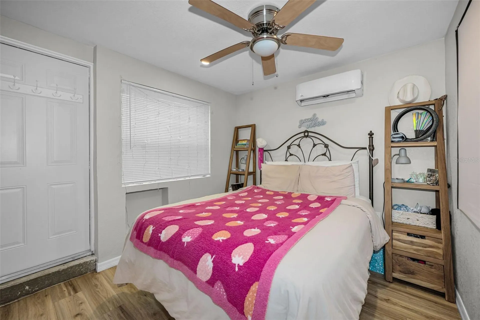4994 17th Avenue N St Petersburg FL 33710
