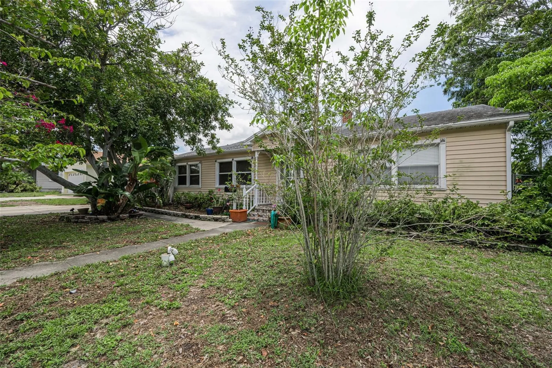 4994 17th Avenue N St Petersburg FL 33710