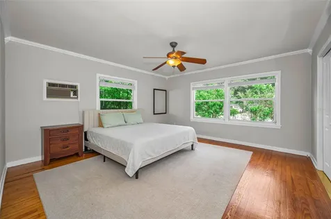 4994 17th Avenue N St Petersburg FL 33710