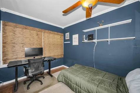 4994 17th Avenue N St Petersburg FL 33710