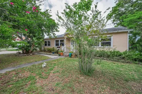 4994 17th Avenue N St Petersburg FL 33710