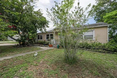 4994 17th Avenue N St Petersburg FL 33710