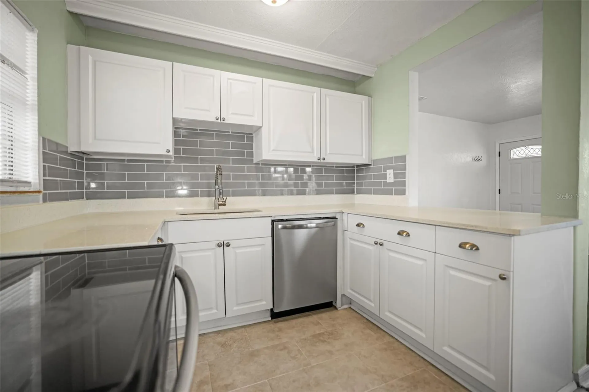 1511 35th Avenue N St Petersburg FL 33704
