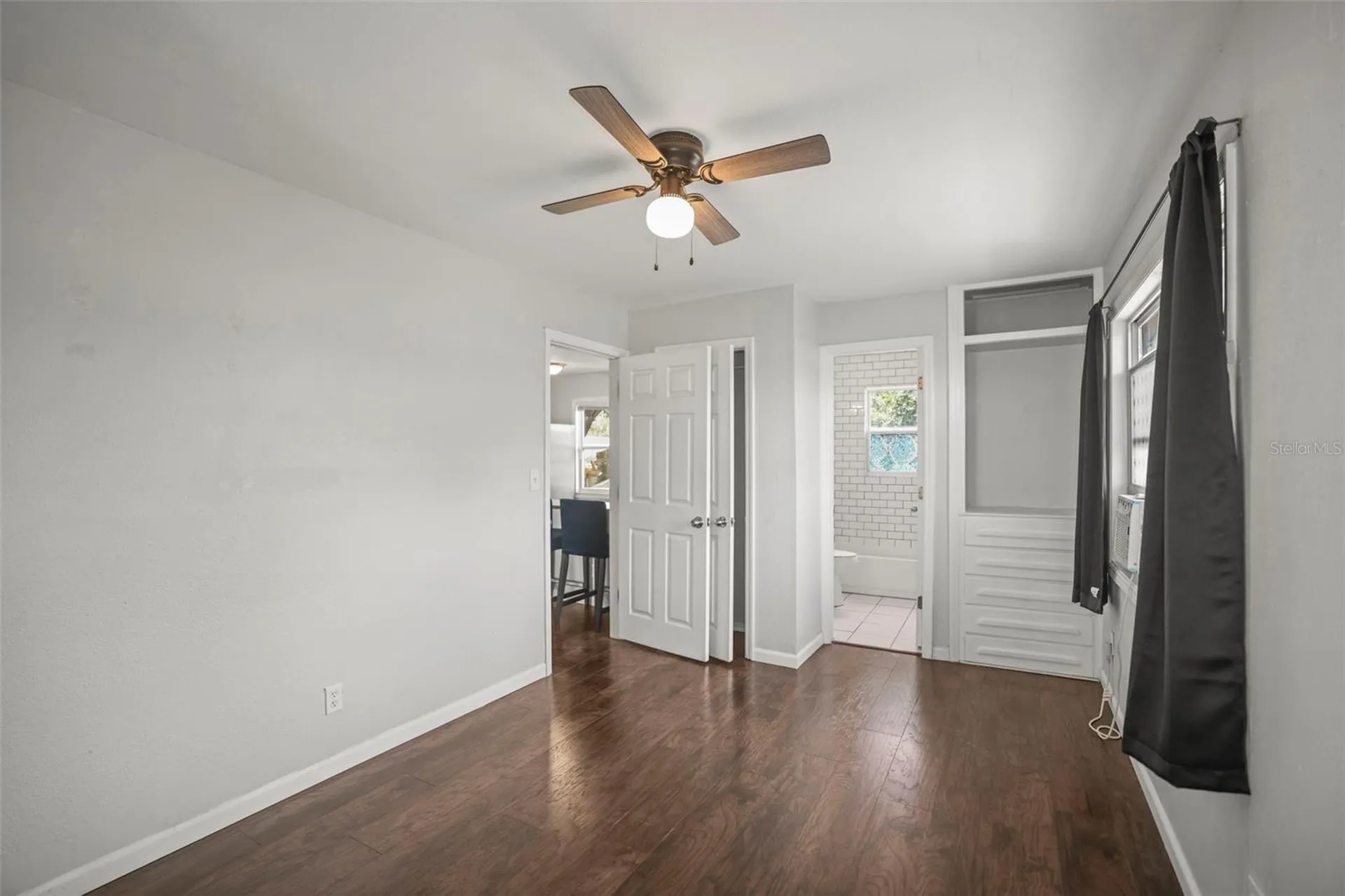 1511 35th Avenue N St Petersburg FL 33704