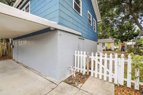 1511 35th Avenue N St Petersburg FL 33704