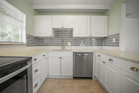 1511 35th Avenue N St Petersburg FL 33704