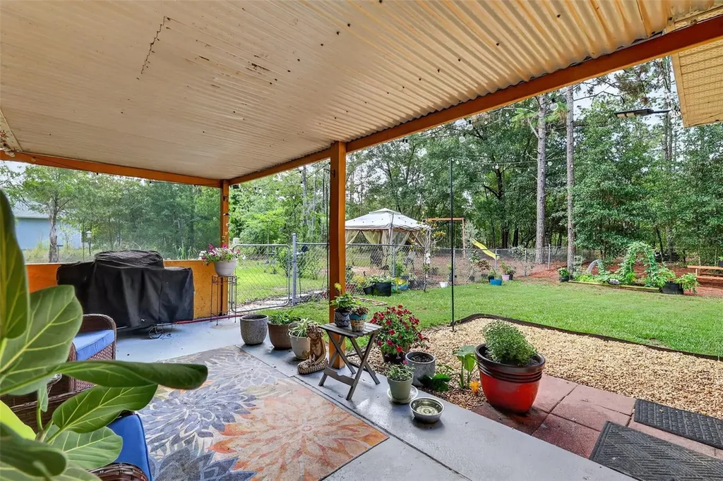 18018 SW 68th Loop Dunnellon FL 34432