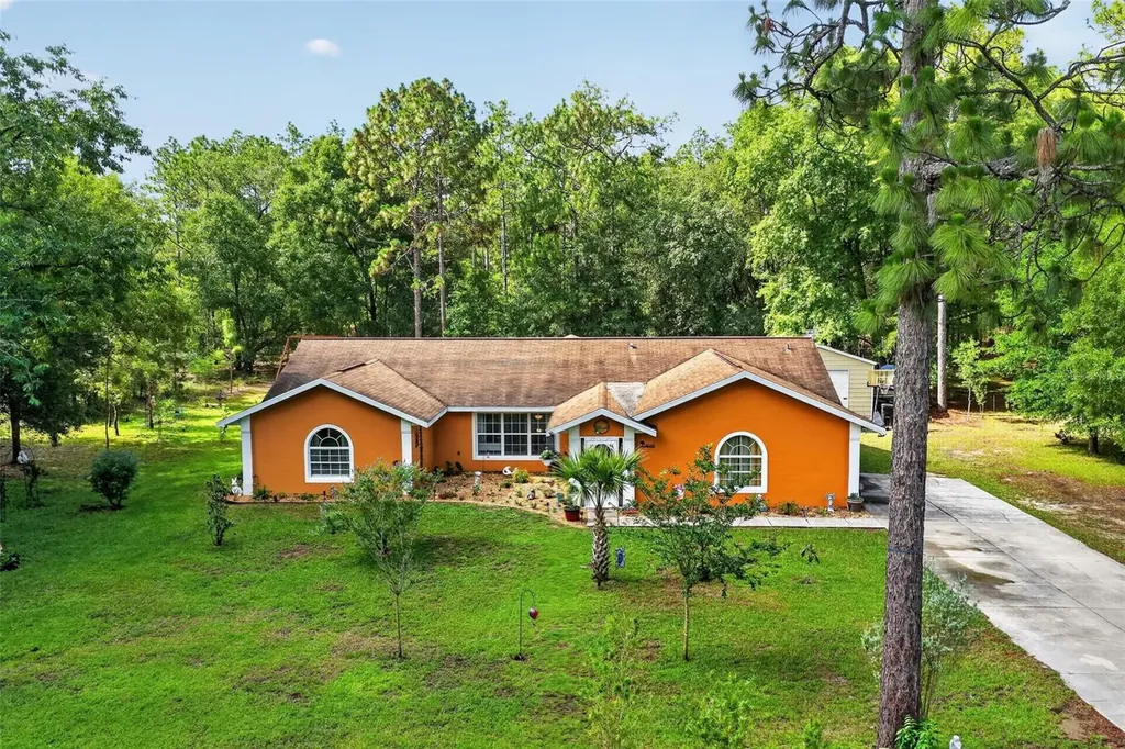 18018 SW 68th Loop Dunnellon FL 34432