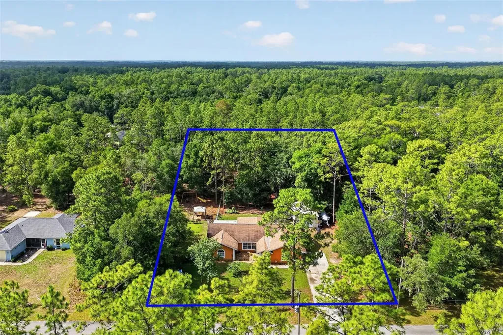 18018 SW 68th Loop Dunnellon FL 34432