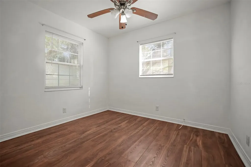 1511 35th Avenue N St Petersburg FL 33704