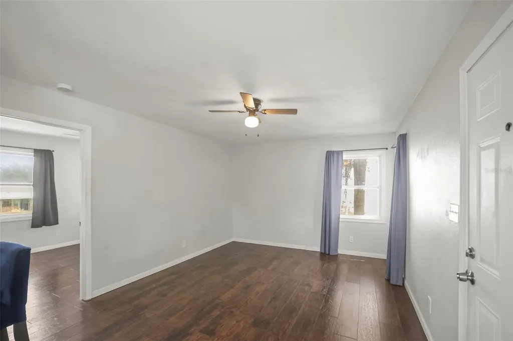 1511 35th Avenue N St Petersburg FL 33704