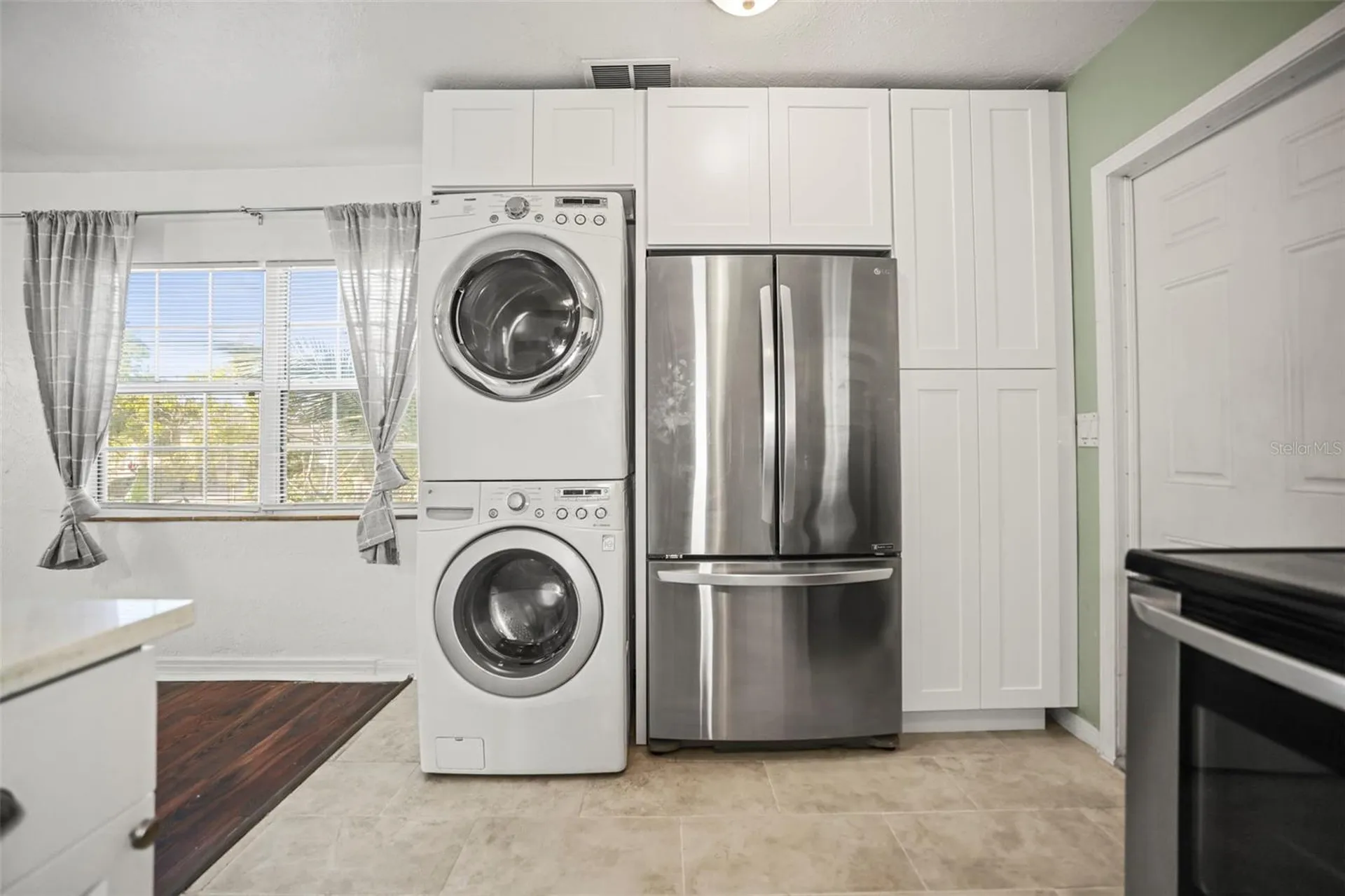 1511 35th Avenue N St Petersburg FL 33704
