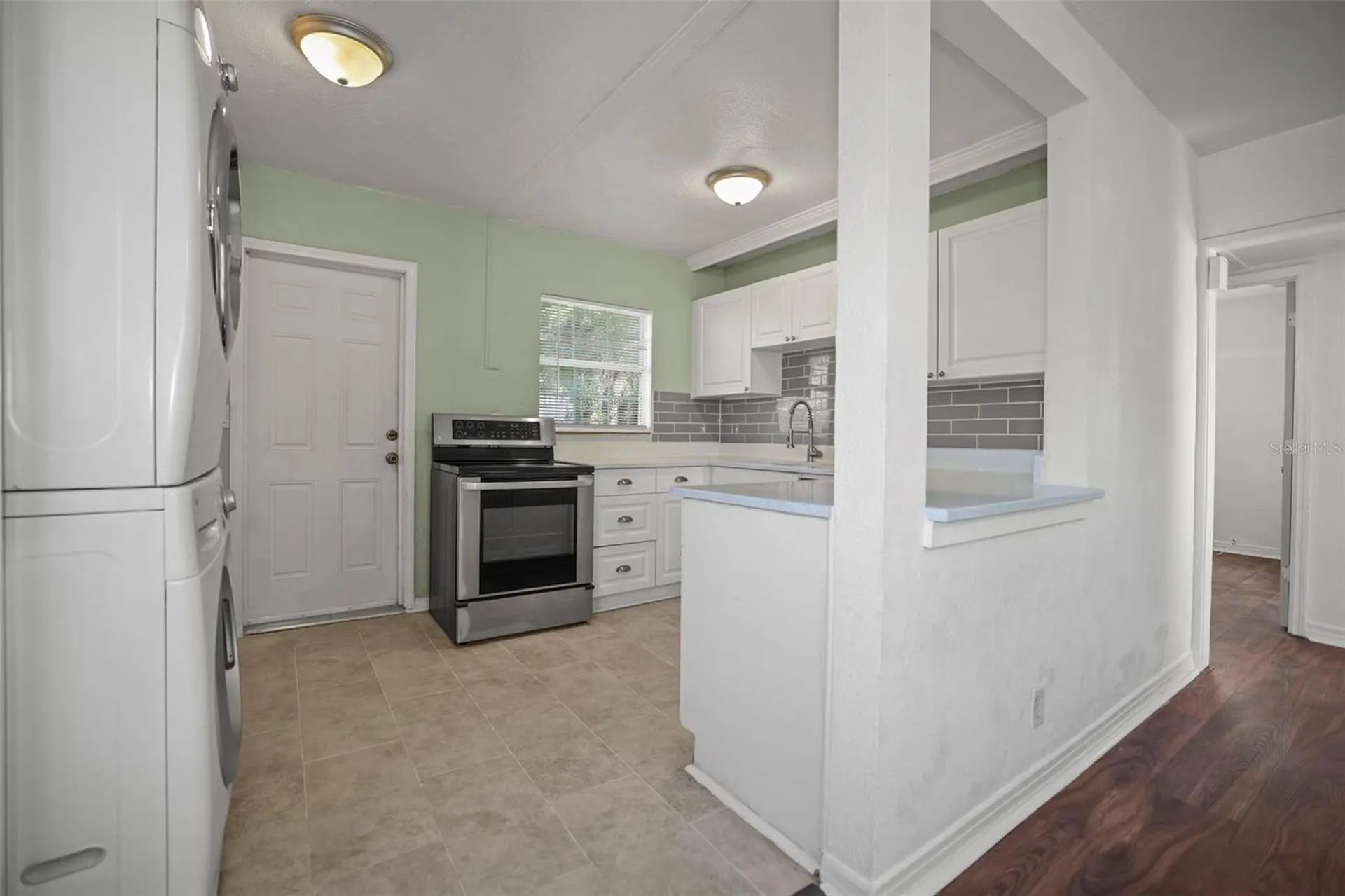 1511 35th Avenue N St Petersburg FL 33704