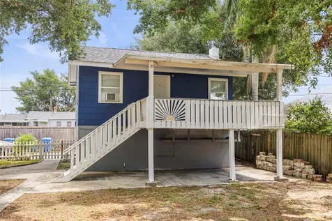1511 35th Avenue N St Petersburg FL 33704