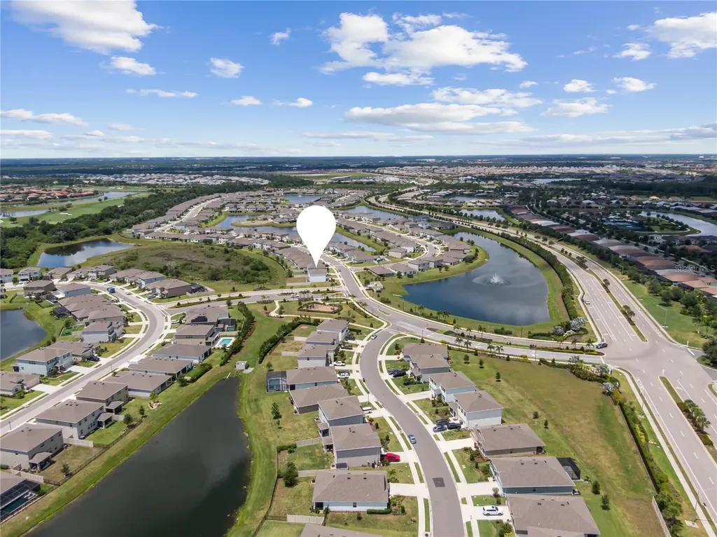 17448 Harvest Moon Way Bradenton FL 34211