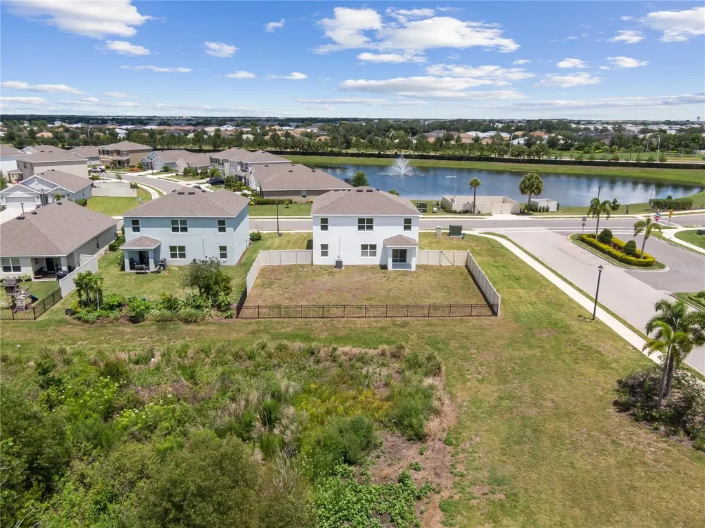 17448 Harvest Moon Way Bradenton FL 34211