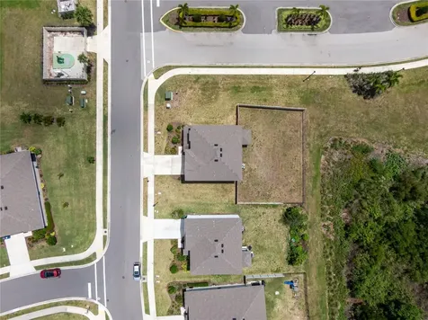 17448 Harvest Moon Way Bradenton FL 34211