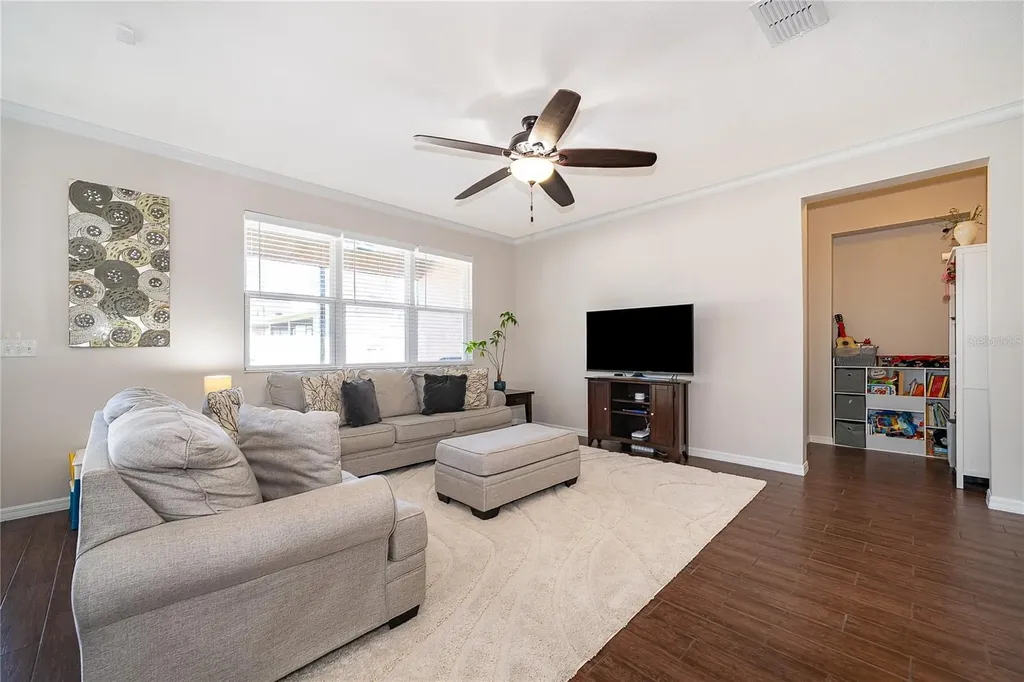 11437 Wakeworth Street Orlando FL 32836