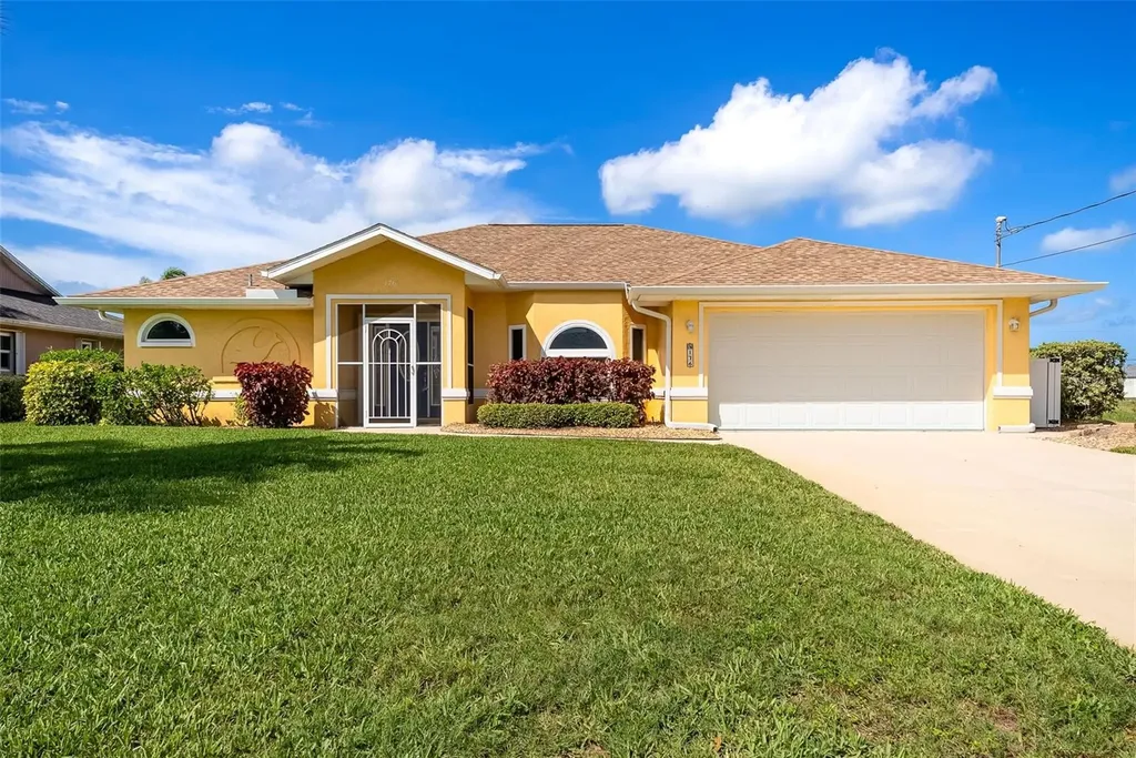 176 Mark Twain Lane Rotonda West FL 33947