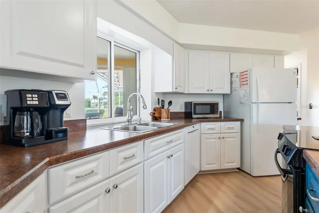 176 Mark Twain Lane Rotonda West FL 33947