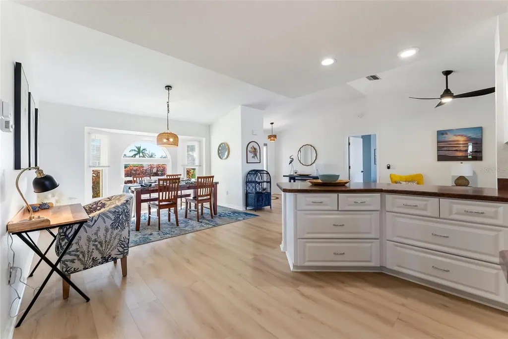 176 Mark Twain Lane Rotonda West FL 33947
