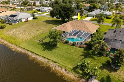 176 Mark Twain Lane Rotonda West FL 33947
