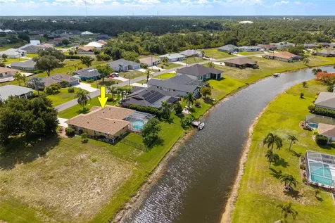176 Mark Twain Lane Rotonda West FL 33947