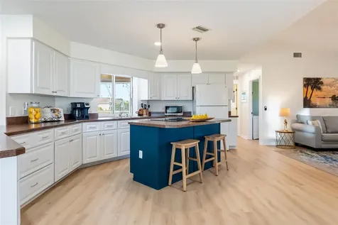 176 Mark Twain Lane Rotonda West FL 33947