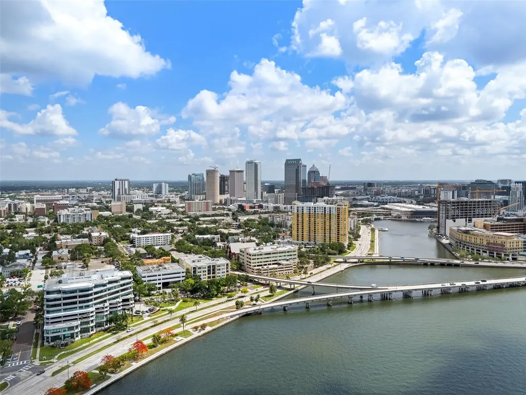 509 W Bay Street Tampa FL 33606