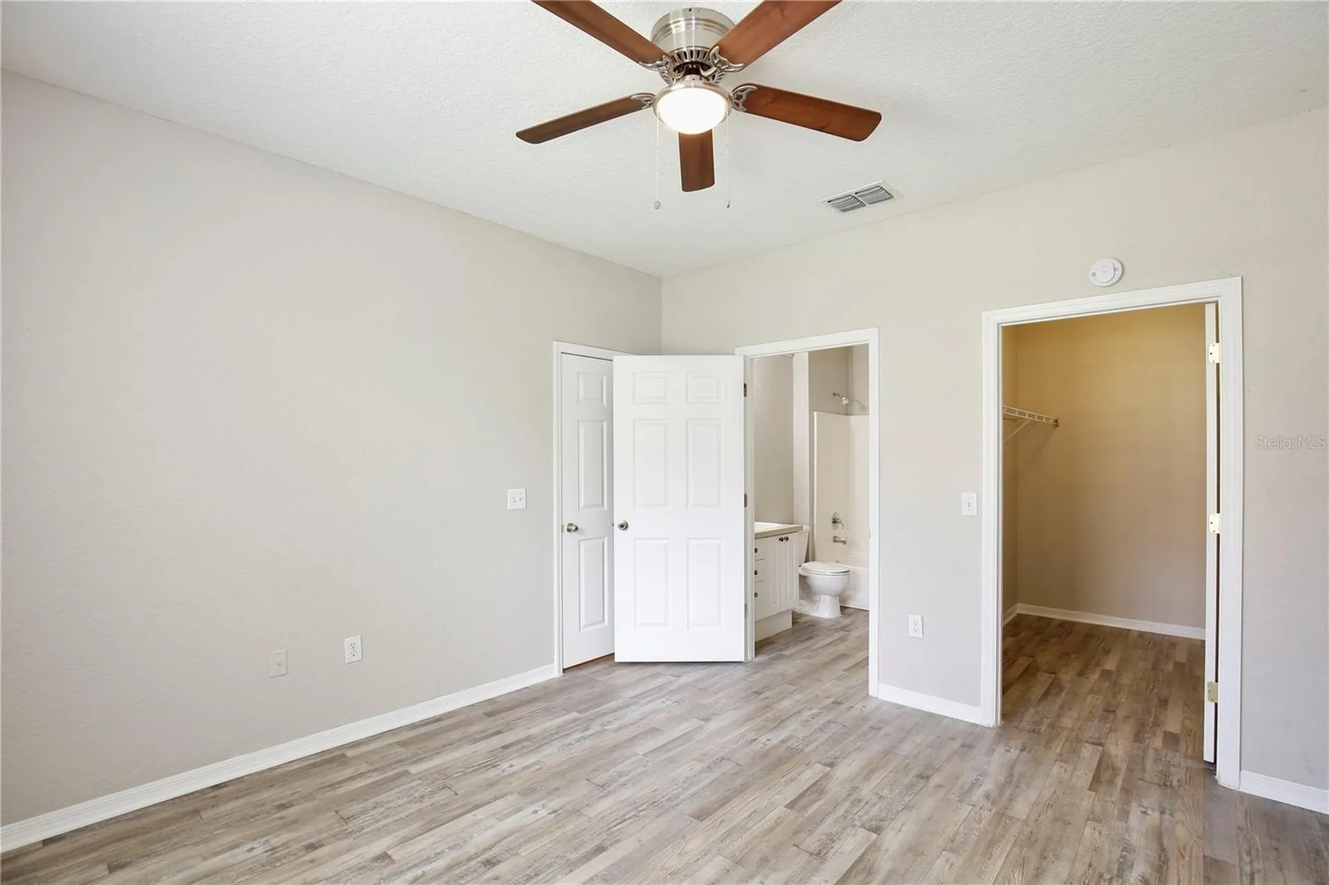 822 Grand Regency Point Altamonte Springs FL 32714