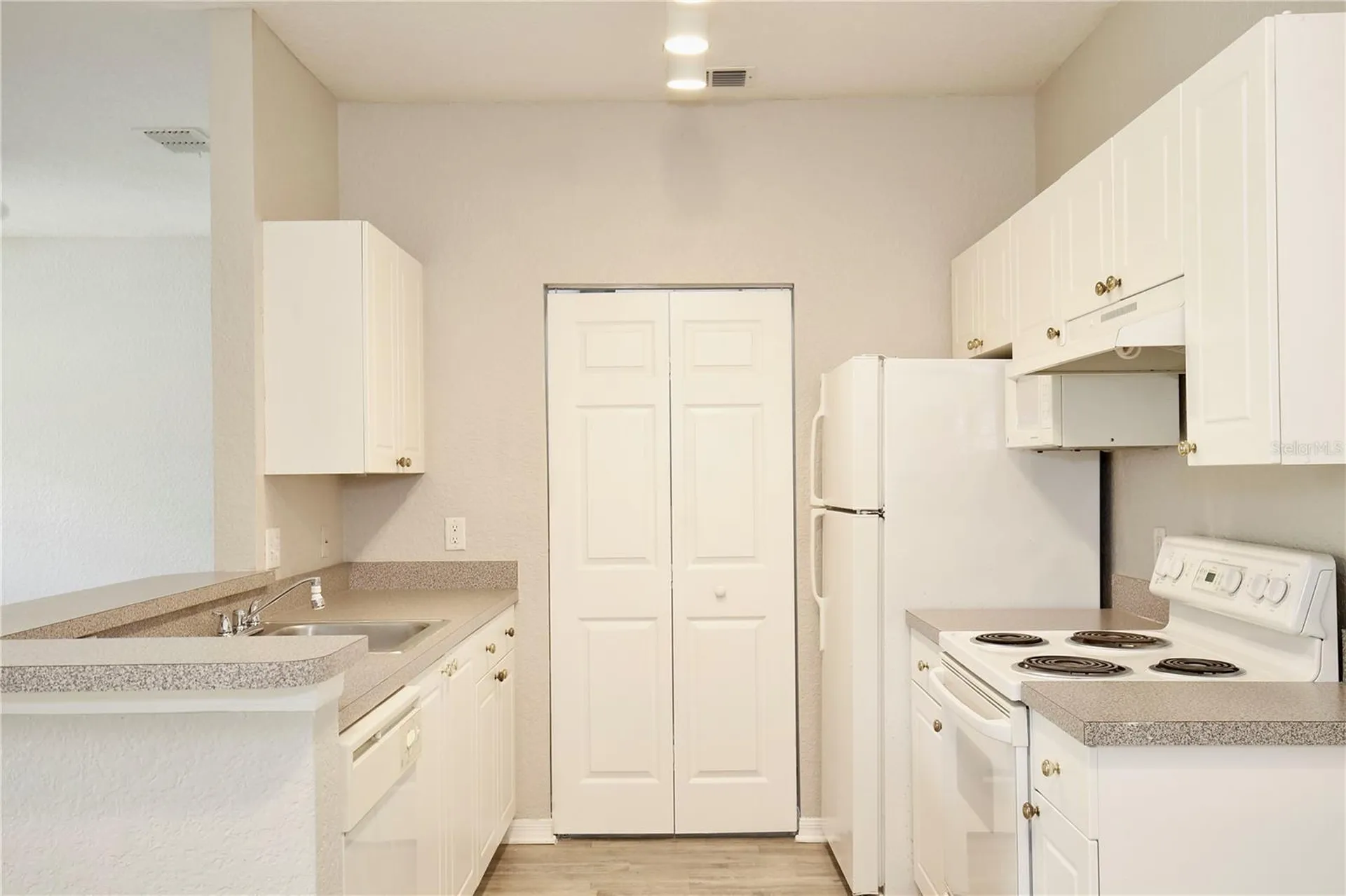 822 Grand Regency Point Altamonte Springs FL 32714