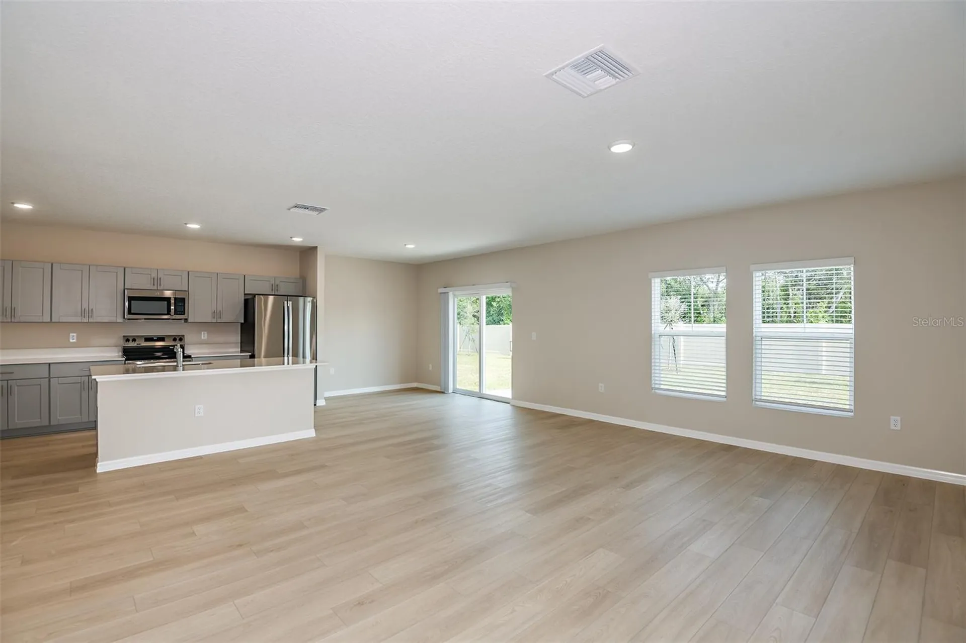9110 Belleview Forest Pass Dade City FL 33525