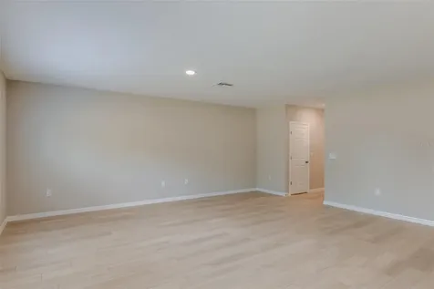 9110 Belleview Forest Pass Dade City FL 33525