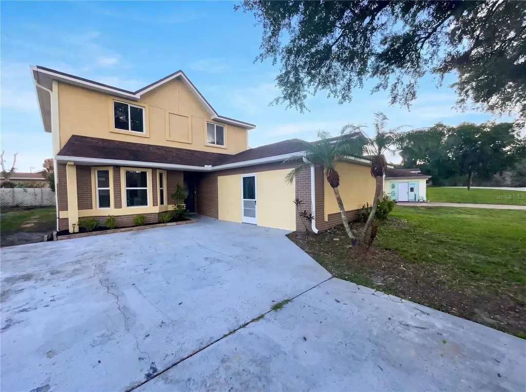 147 Coralwood Circle Kissimmee FL 34743