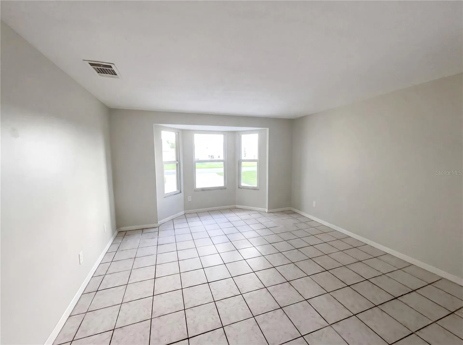 147 Coralwood Circle Kissimmee FL 34743
